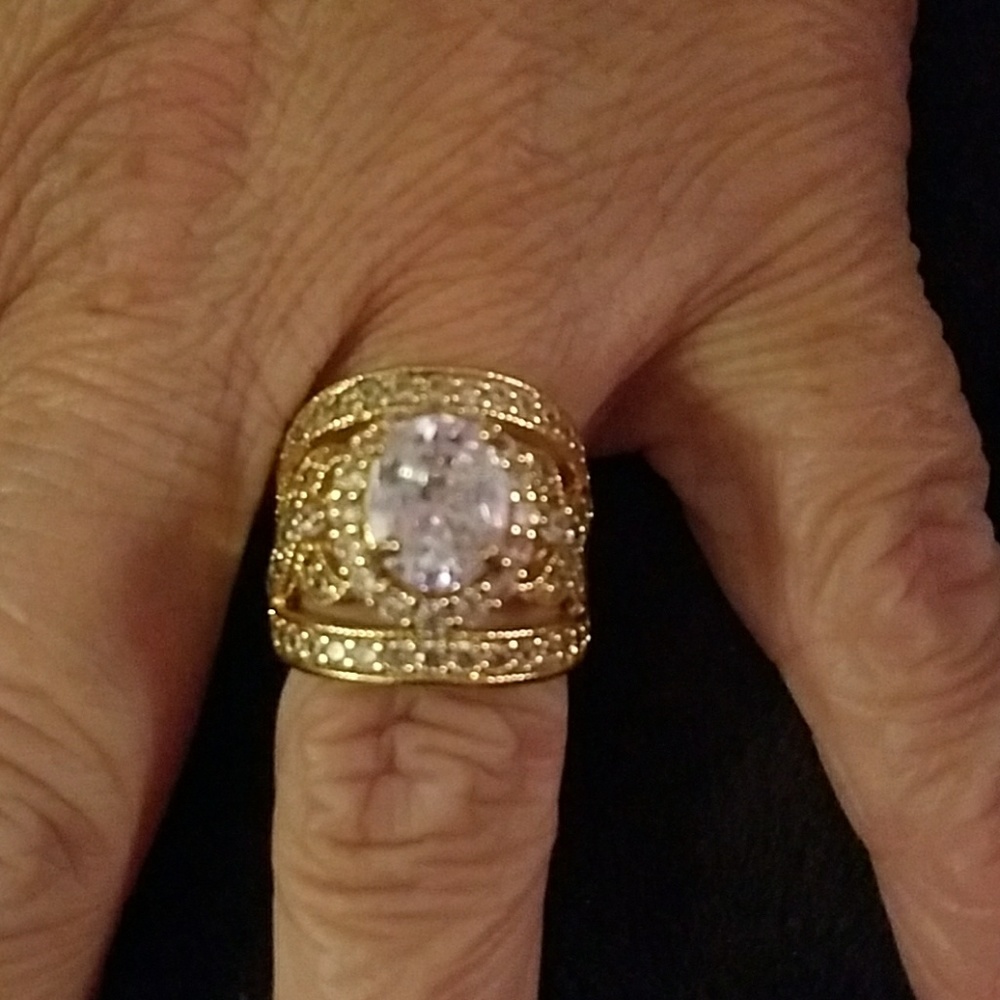 Ring - Picture 2 of 3