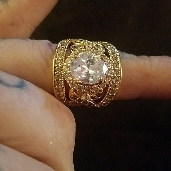 Ring - Picture 3 of 3