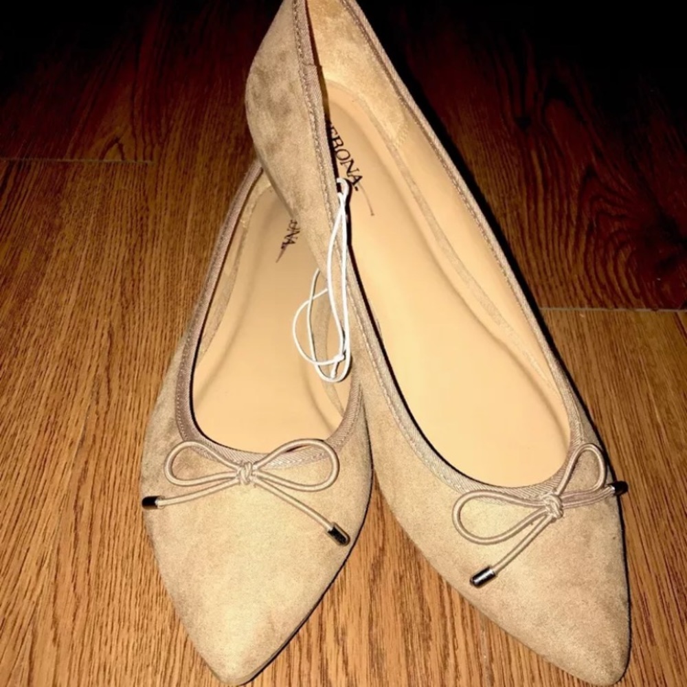 NEW Merona Women's Pointed Toe Tan Suede Flats