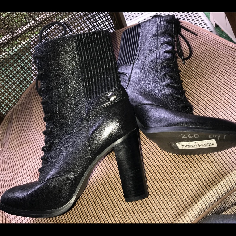 New MK LEATHER BOOTS