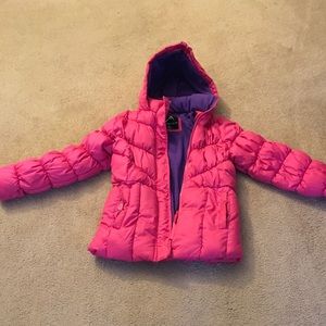 Girls pink winter jacket with hood. Sz.14