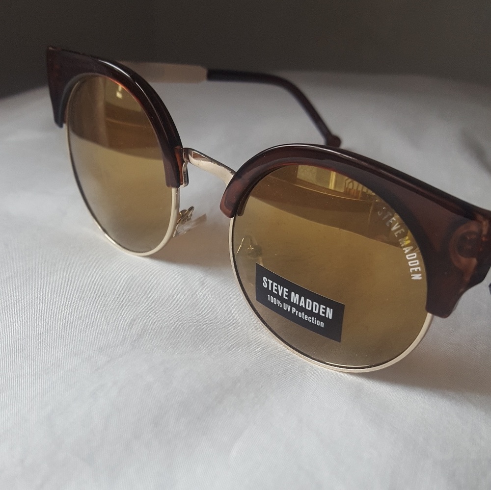 Steve Madden Sunglasses
