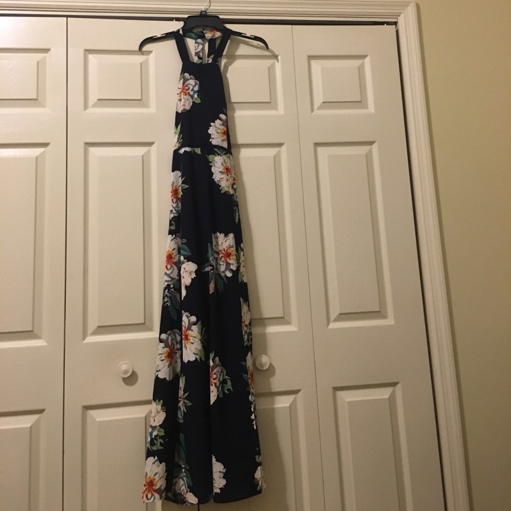 Sexy maxi dress open back and side slit.