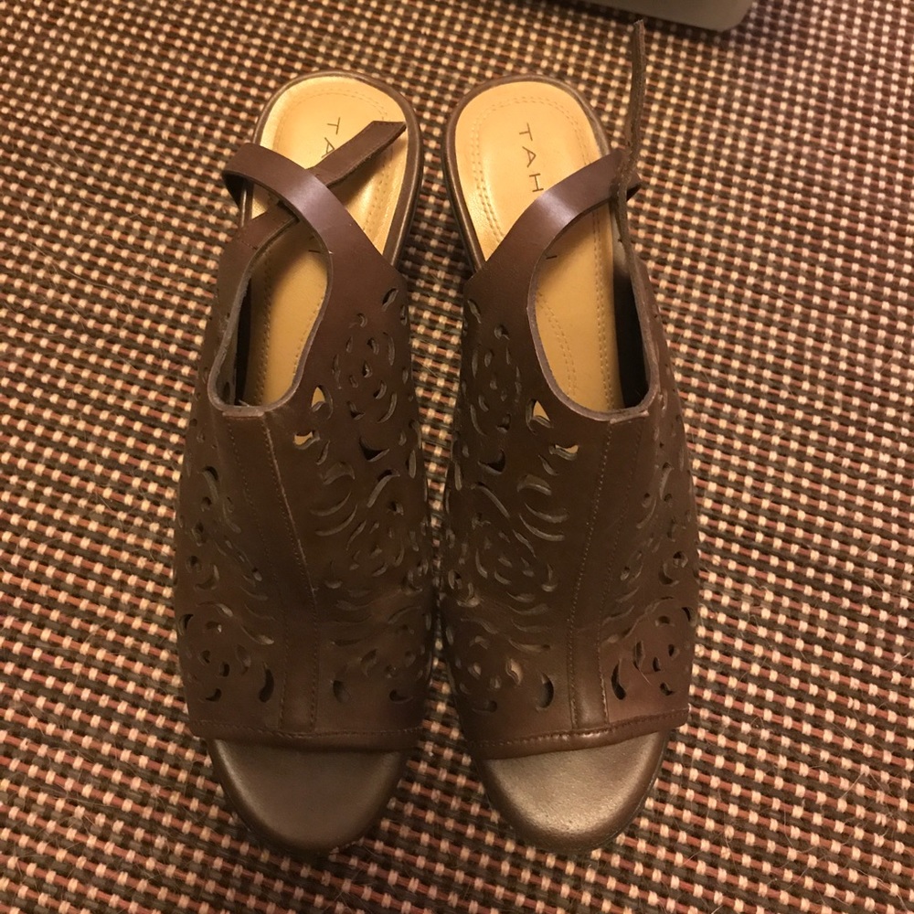 Elie Tahari brown sandals