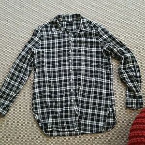 VS Black and white plaid shirt