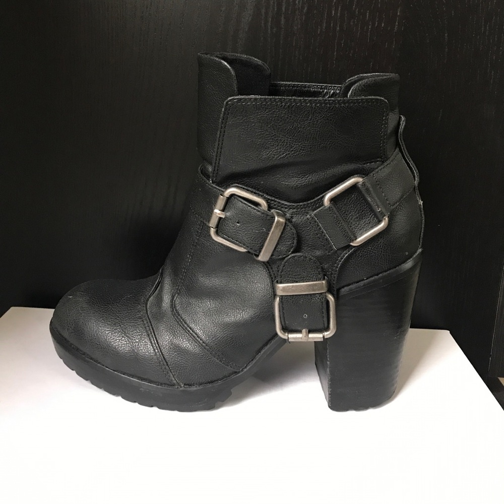 Dolce Vita Booties with Hardware - 7