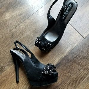 Kiss & Tell platform heels