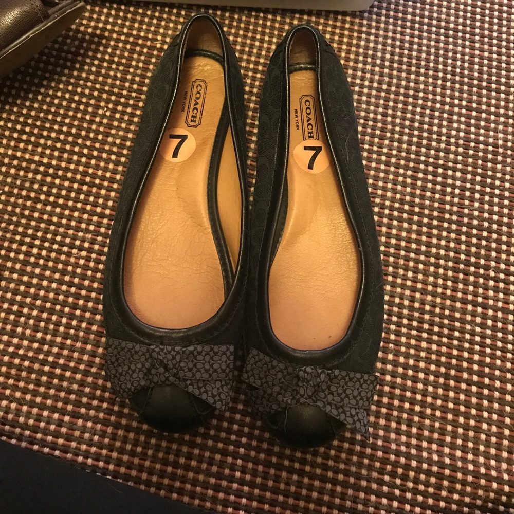 Coach flats