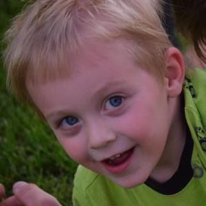 Meet your Posher, Cari