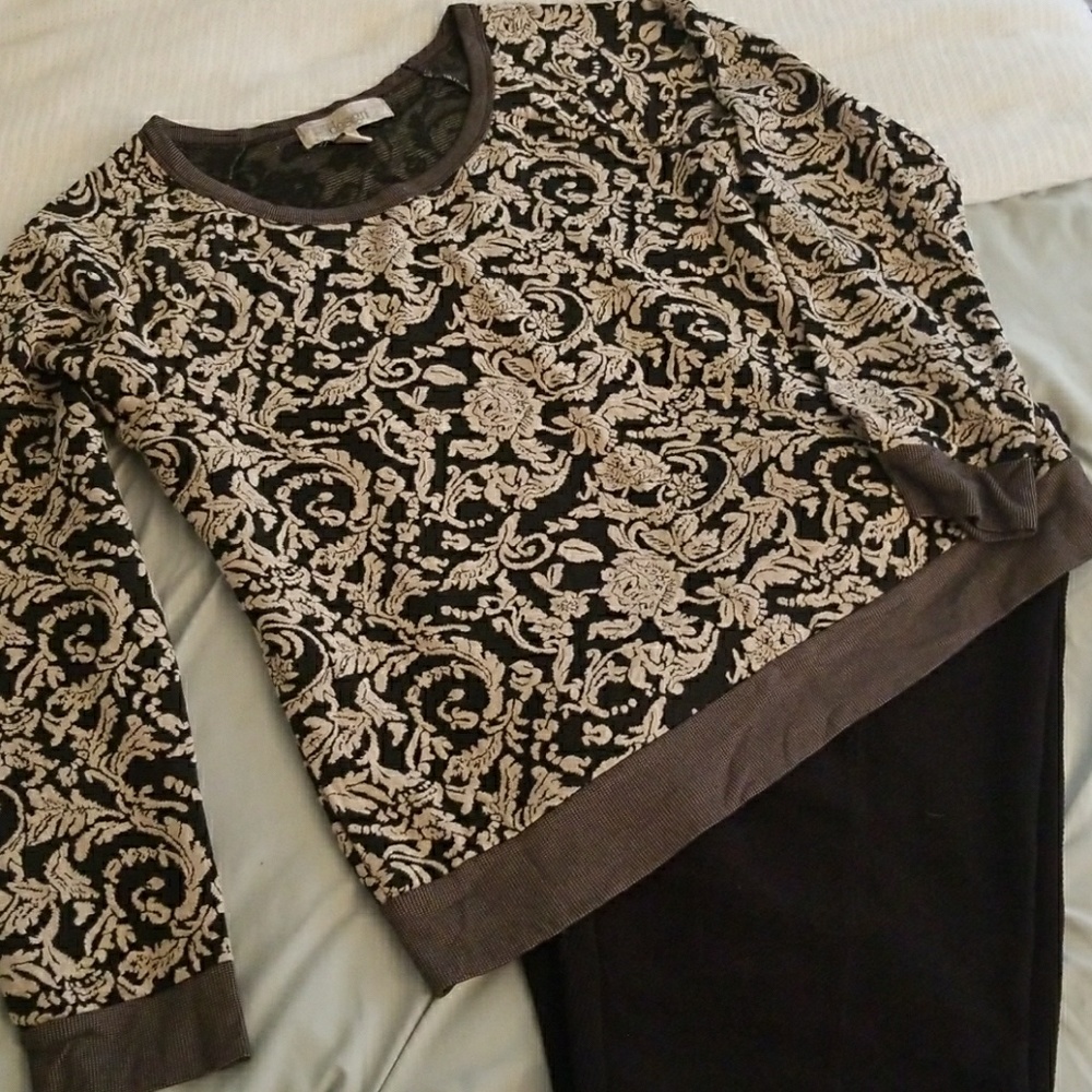 Black and White Paisley Long Sleeve