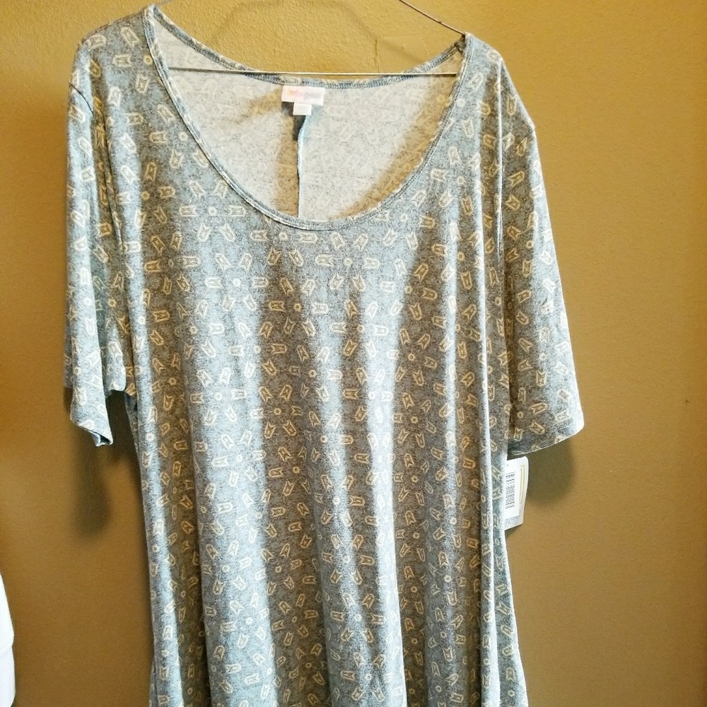 Brand New Lularoe Perfect T - 2XL