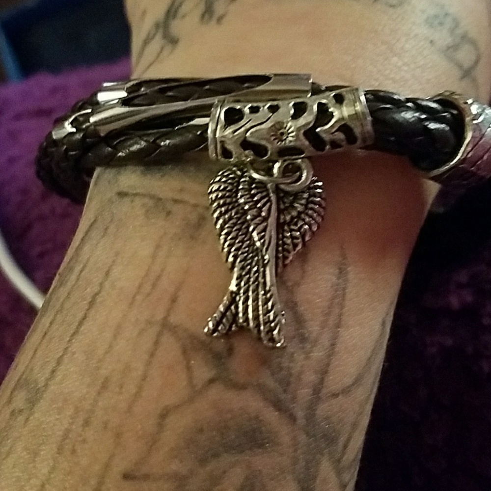 Bracelets - Picture 2 of 2