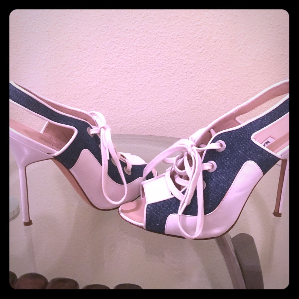 LAST CALL! ESTATE SALE Manolo Blahnik Denim Heels (so Carrie Bradshaw)