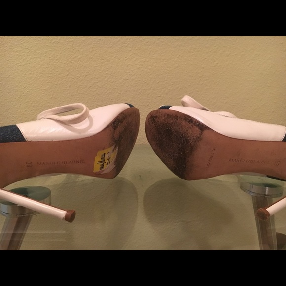 ESTATE SALE Manolo Blahnik Denim Heels (so Carrie Bradshaw) - Picture 3 of 3