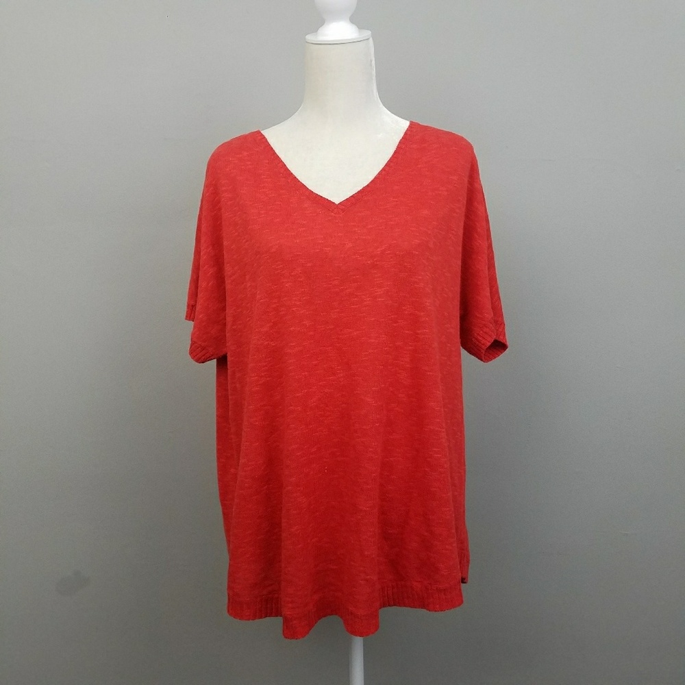 Eileen Fisher | Red linen cotton v neck tee