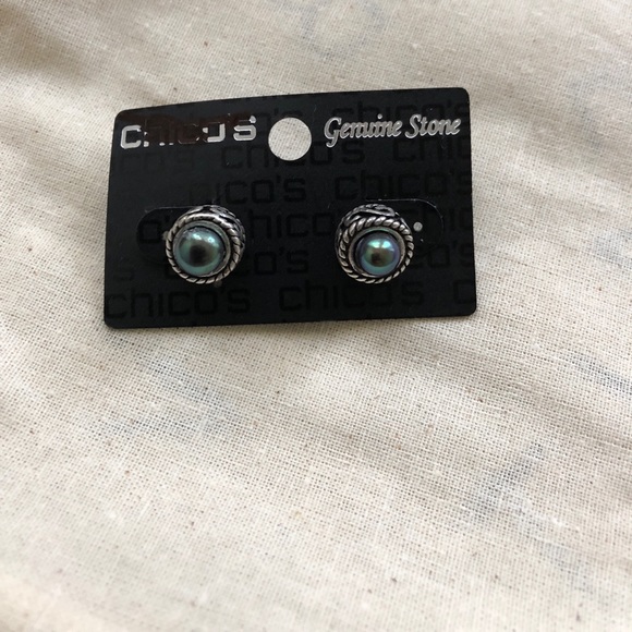 Chico's Jewelry - NWT pearl stud earrings