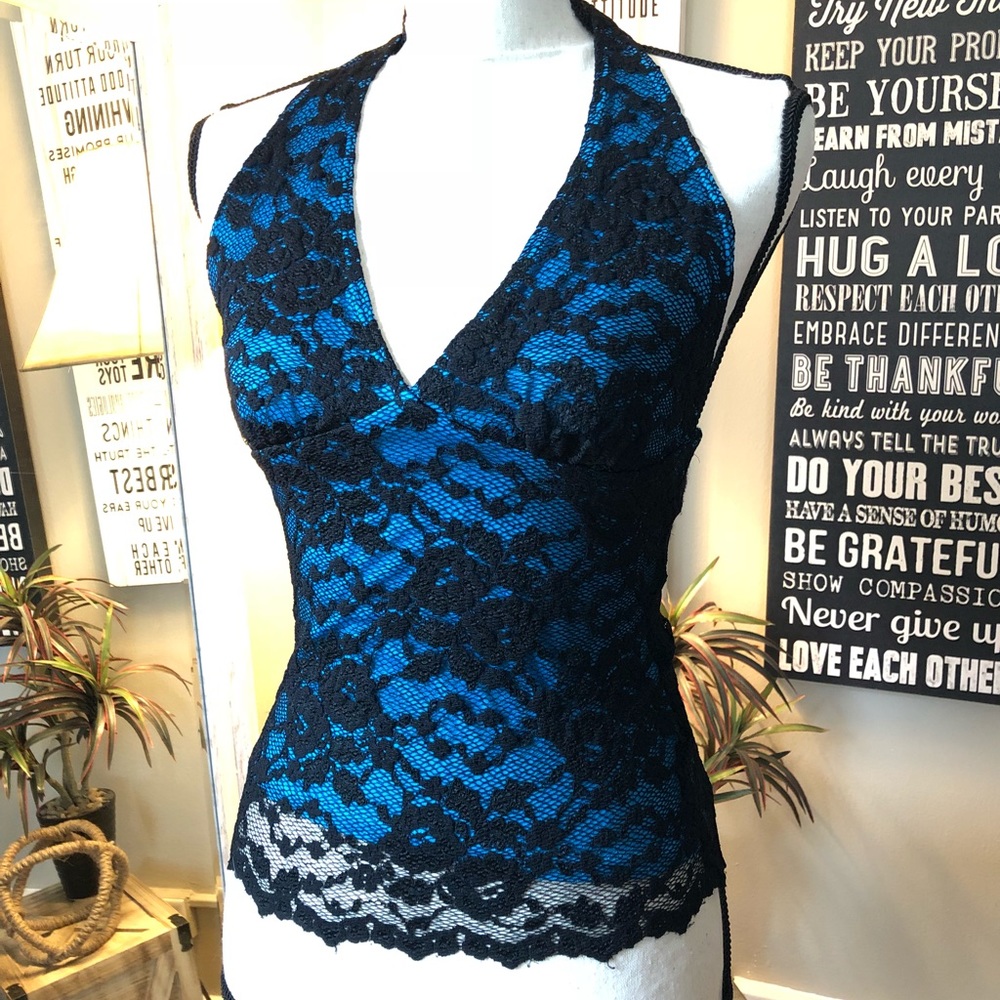 💞 Black and Blue Sexy Laced Top