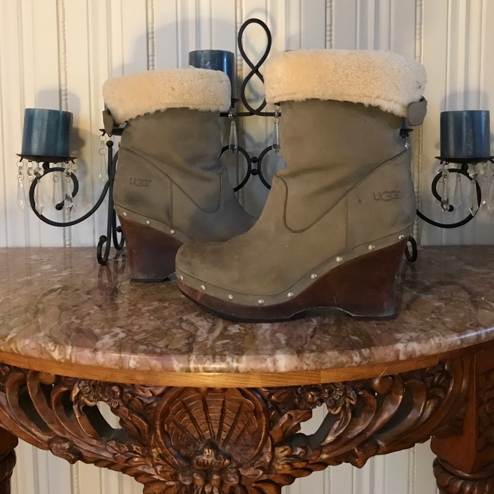 Ugg size 11 shearling boots gray wedge heel