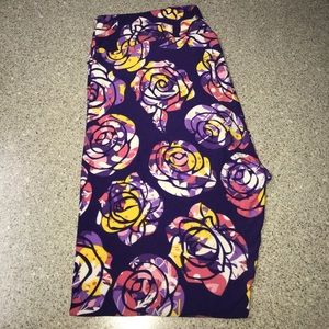 LuLaRoe TC Leggings Purple Disney Roses