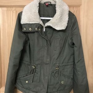 Fur trim green Army jacket