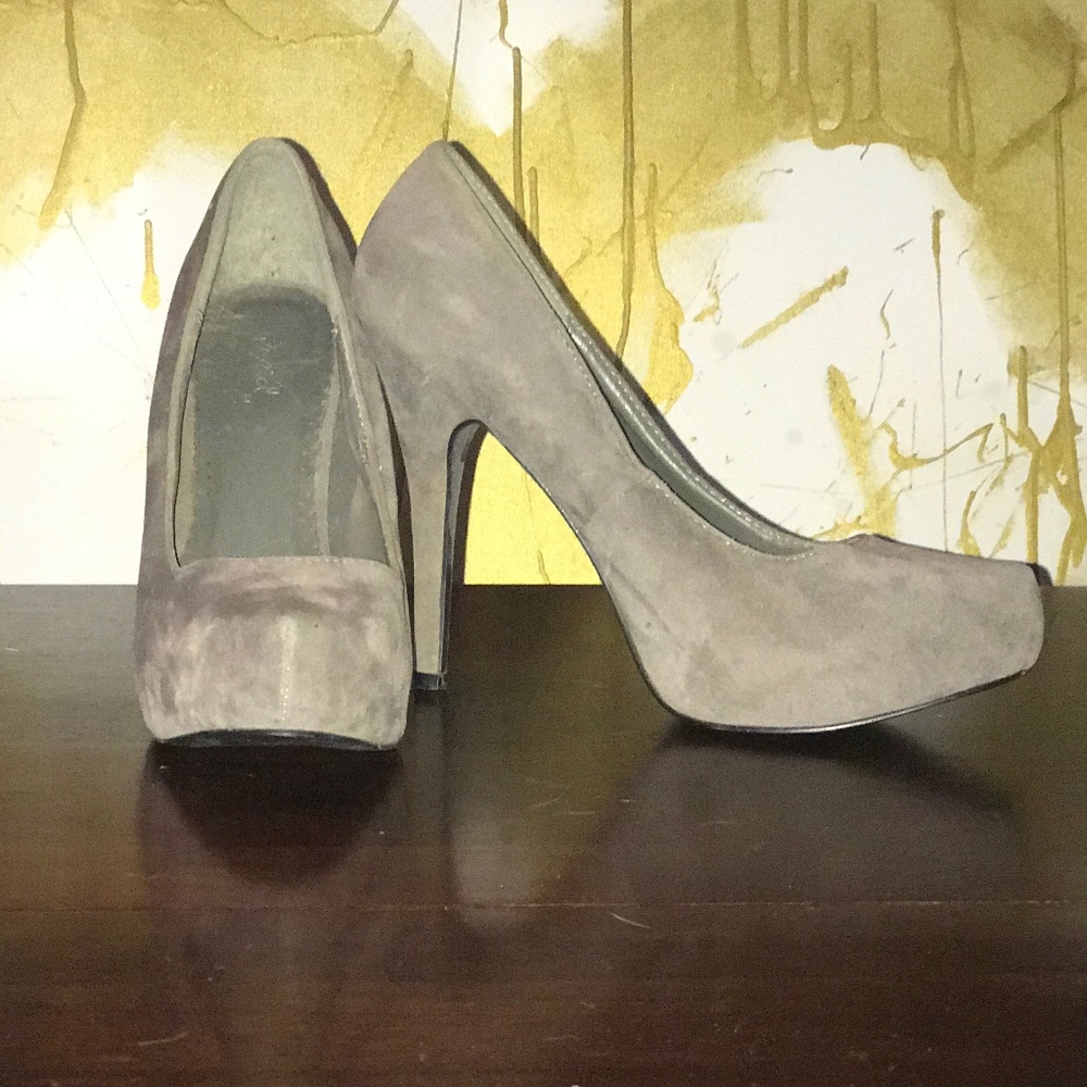 Stiletto Grey Pumps
