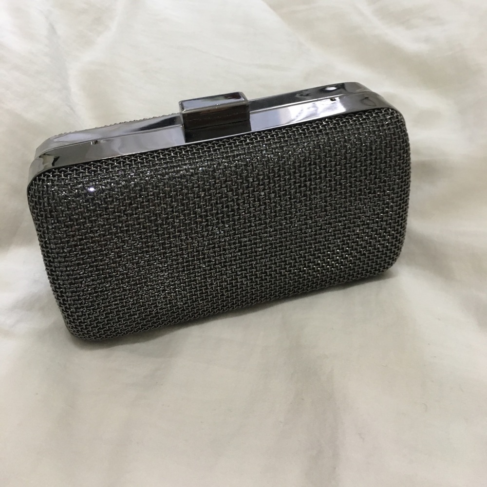 Formal clutch