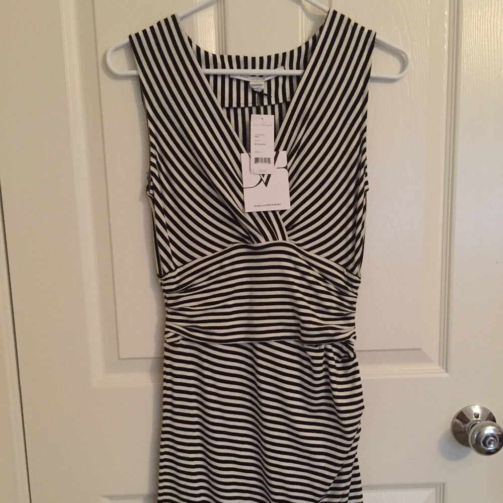 NWT Diane Von Furstenberg Fitted Mini Dress