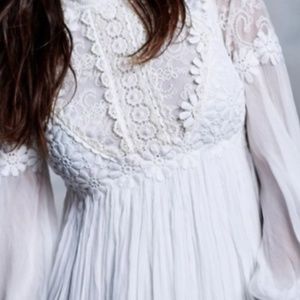BOHO CHIC WHITE EMBROIDERY/ LACE DRESS