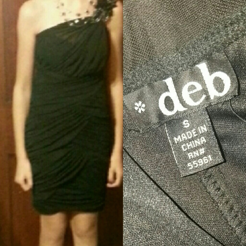 Junior's dress size small