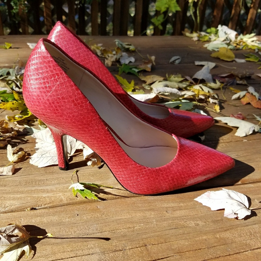 Nine West snake print red heels