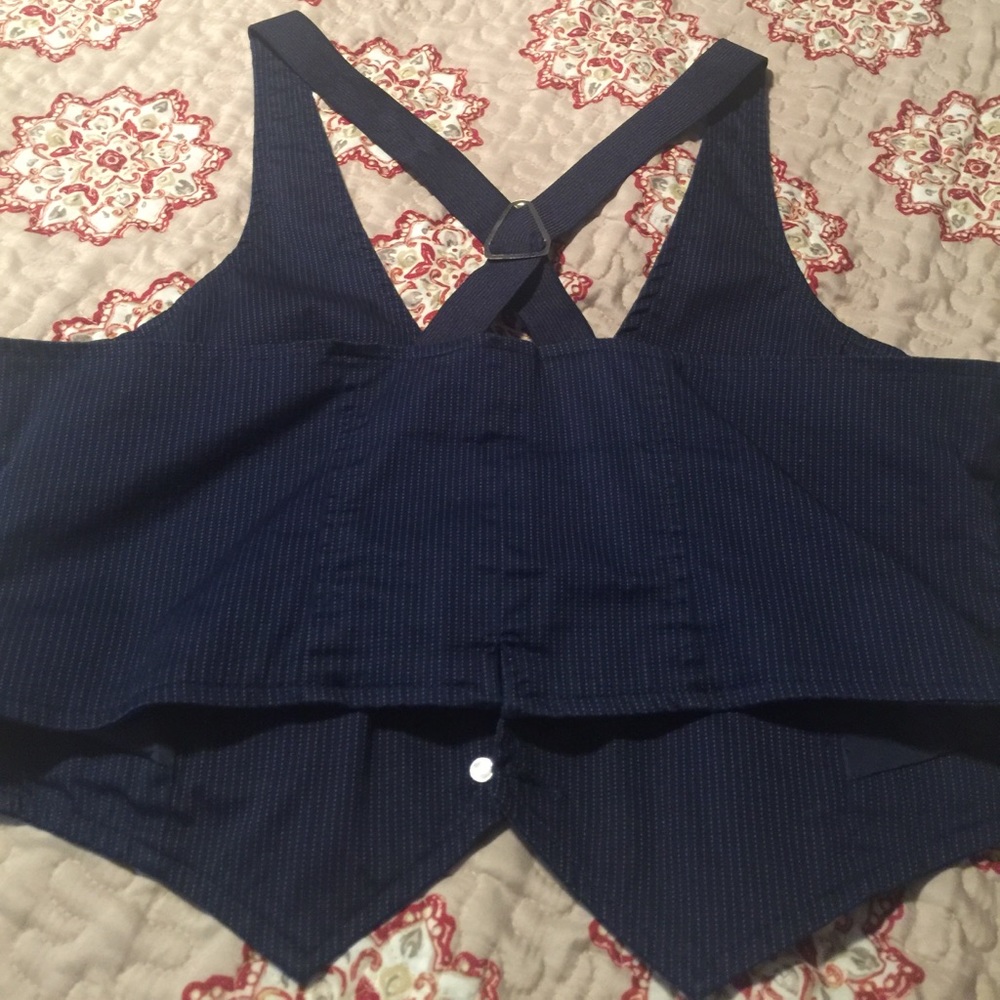 SOLD-Vest - Picture 4 of 4