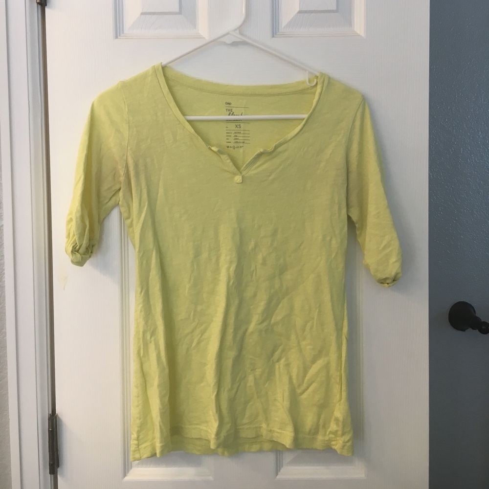 Henley 1/2 sleeve top