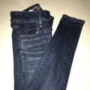 AEO Hi-Rise Jegging, Dark Wash. 2 Short