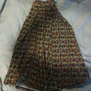 Madison Lularoe skirt with pockets