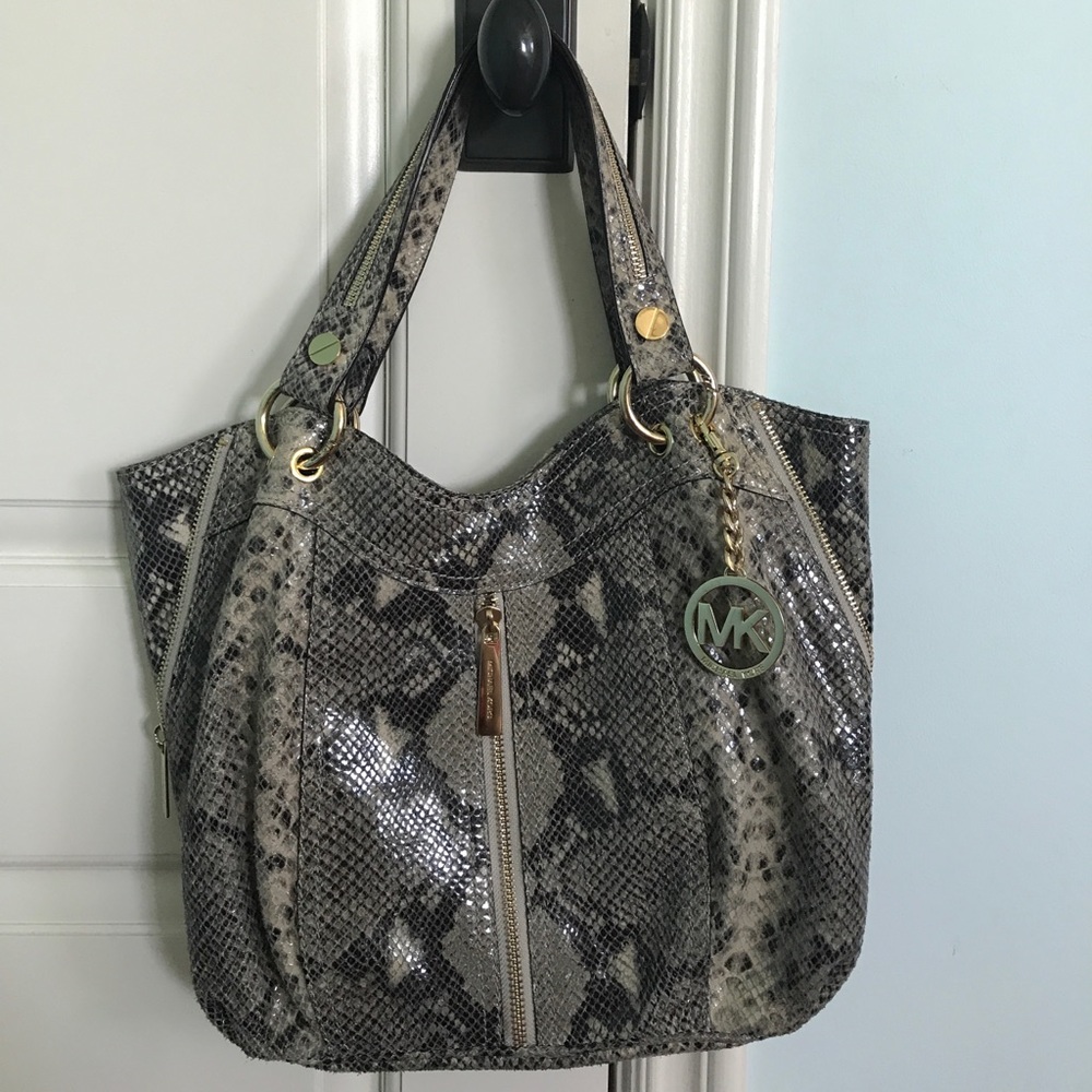 Michael Kors purse