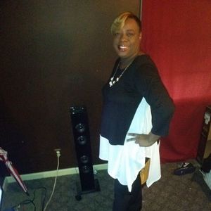 Meet your Posher, Alicia