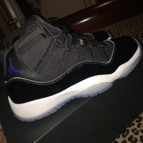 Shoes - Picture 4 of 4