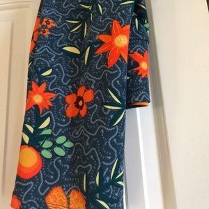 LuLaRoe Cassie large