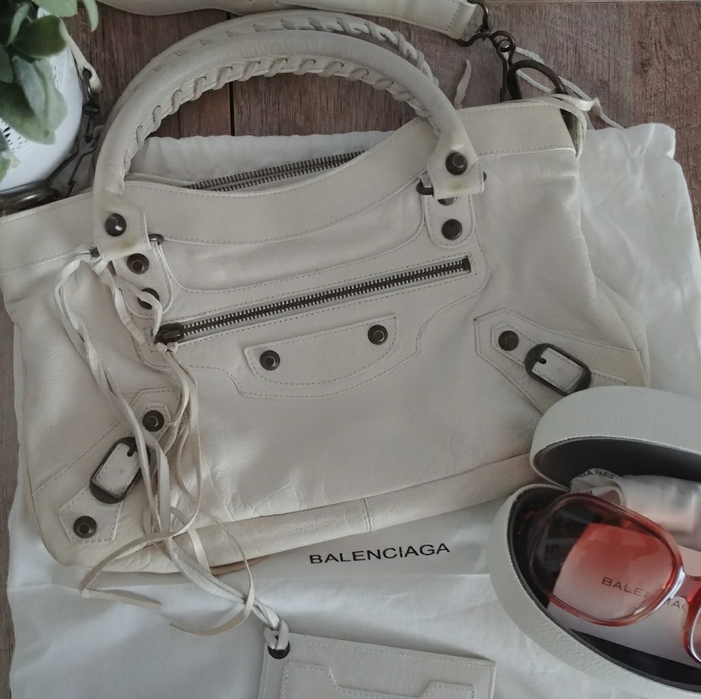 XXSOLDXX BALENCIAGA Small Motorcycle Beige Bag
