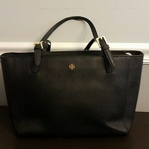 York black small buckle tote