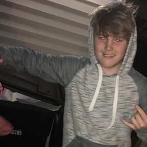 Meet your Posher, Connor