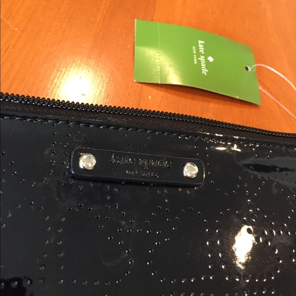 Kate Spade Black Hearts Large Pouch/New - Picture 5 of 6