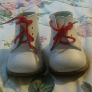 [Price drop] Hard bottom baby shoes