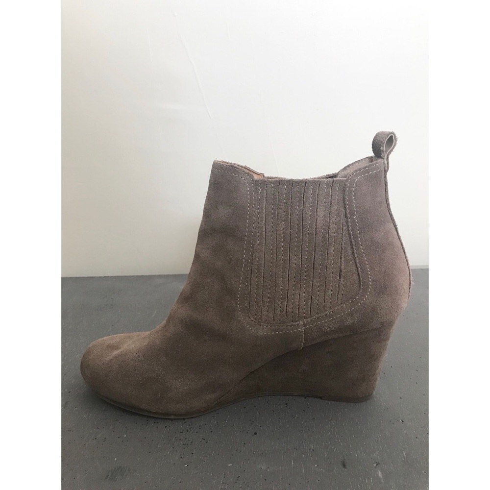 DOLCE VITA WEDGE BOOTIES