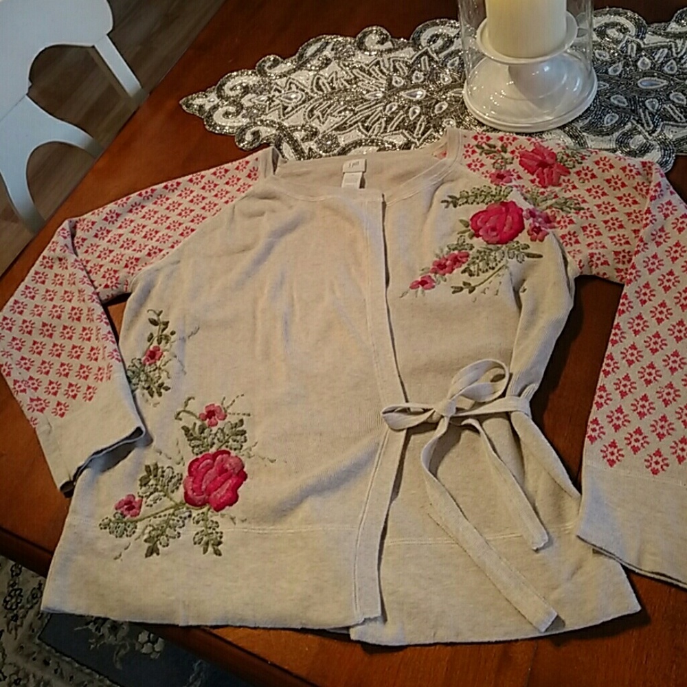 J. Jill GORGEOUS EMBROIDERED WRAP SWEATER