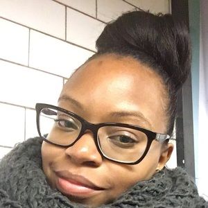 Meet your Posher, Edith