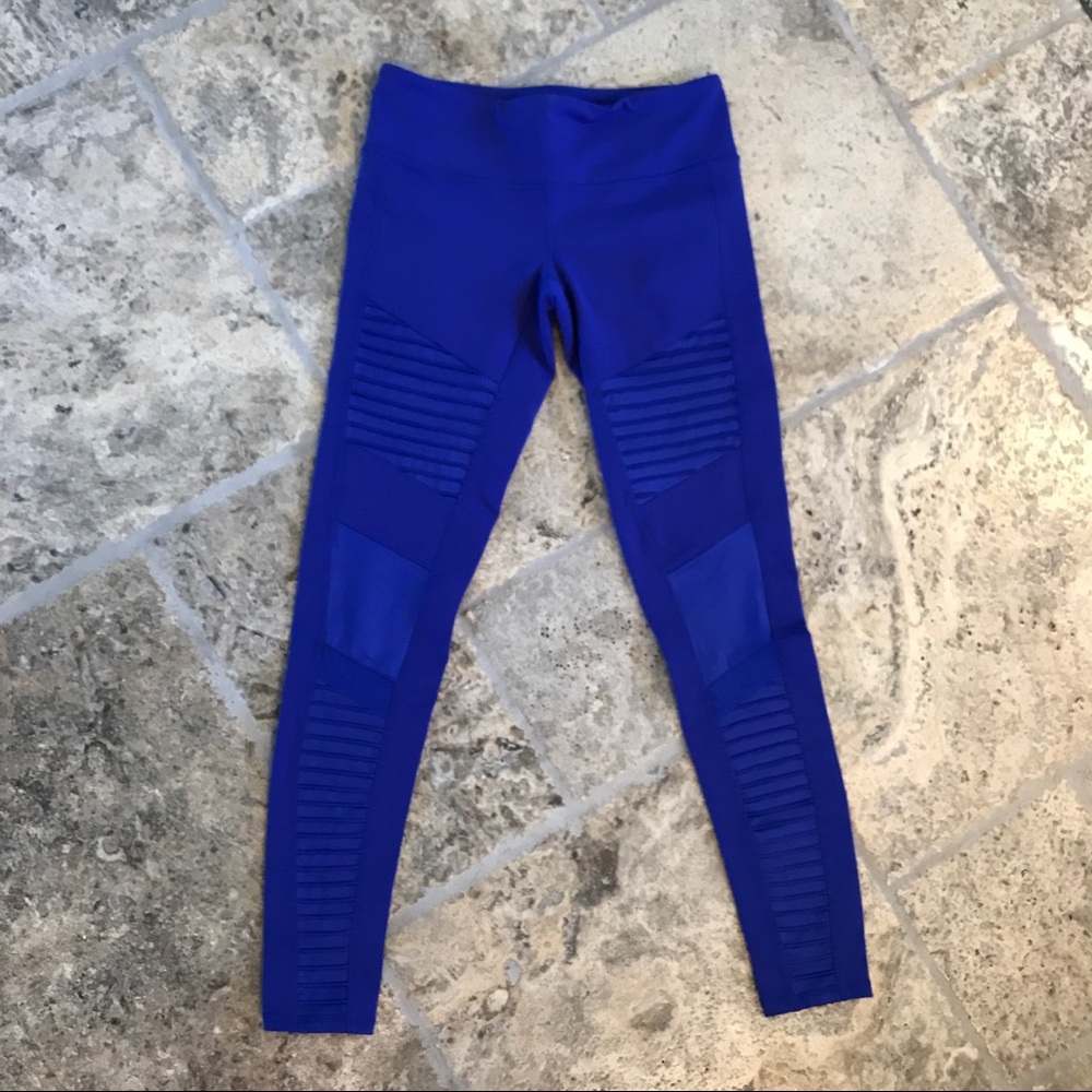 Alo Yoga Moto Legging