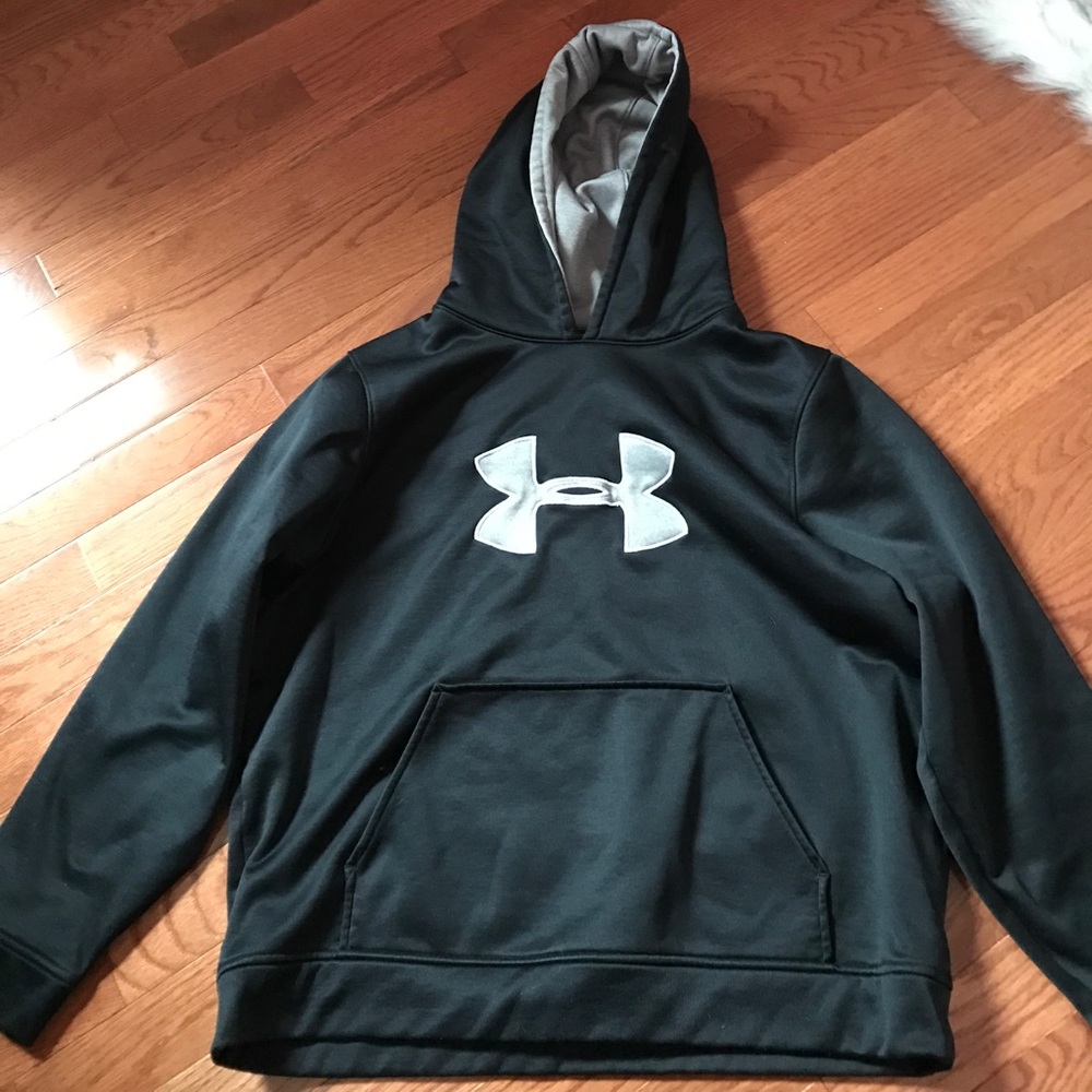 Youth Under Armour sweatshirt.