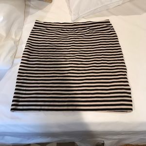 Black and cream striped skirt - small