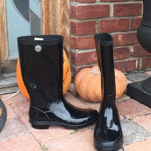 Women’s Ugg rain boots